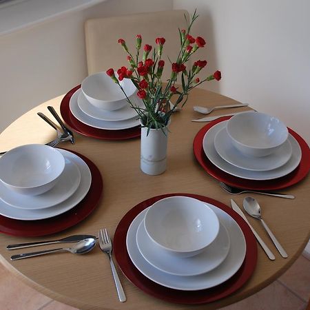 Whitecross House Apartment Питерборо Екстериор снимка