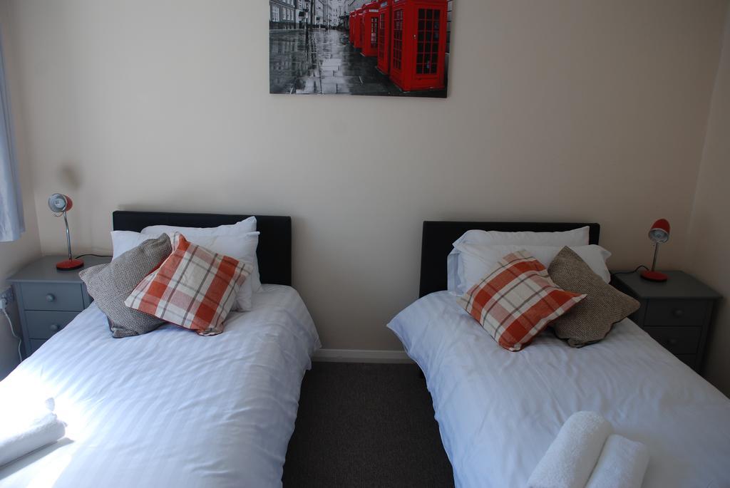 Whitecross House Apartment Питерборо Екстериор снимка